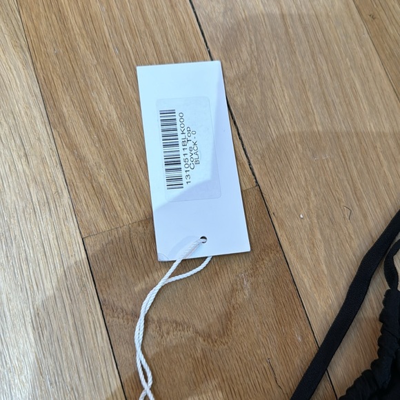 Reformation cove top - Picture 3 of 4